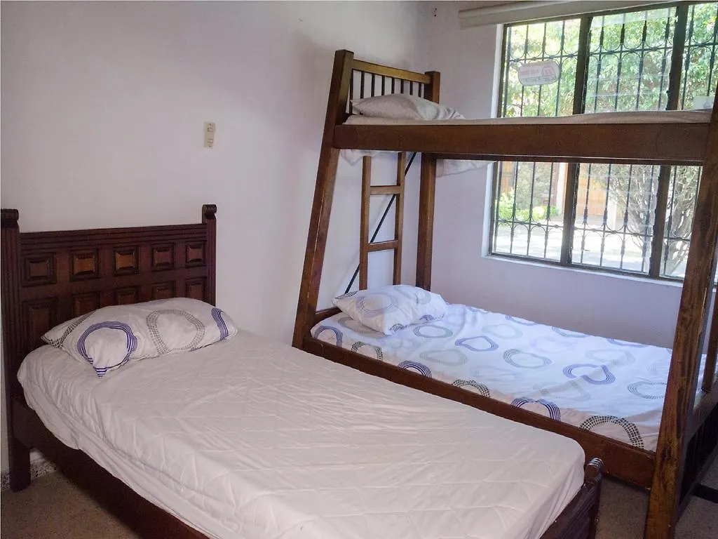 Hostel Malibu House Medellín 0*,